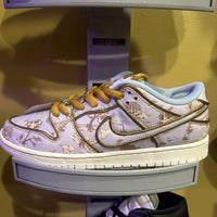 Dunk Low City of Style Sz. 8.5