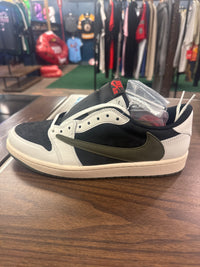 Jordan 1 Travis Scott