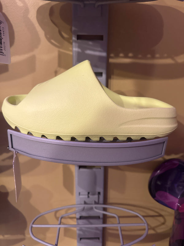 Yeezy slide Glow
