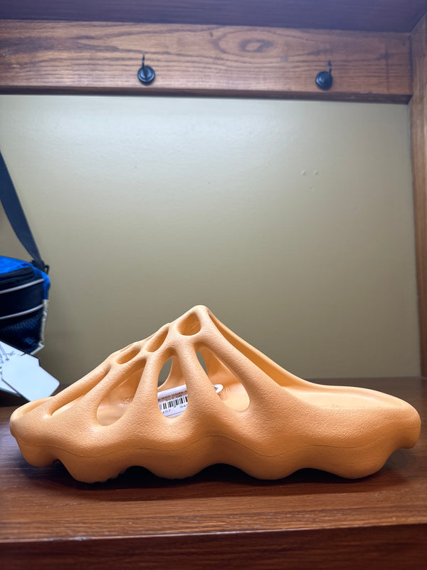 Yeezy 450 Slide Sz. 10
