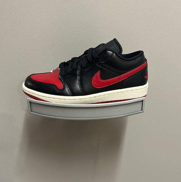 Jordan 1 Black/Red Low (W)