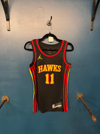 Trae Young Hawks Black XS