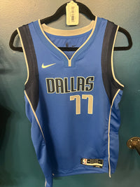 Luka Doncic Mavs Blue