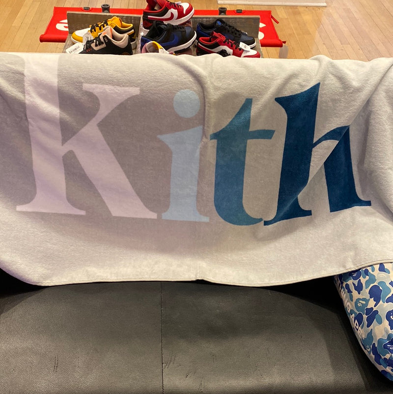 Kith Serif Towel